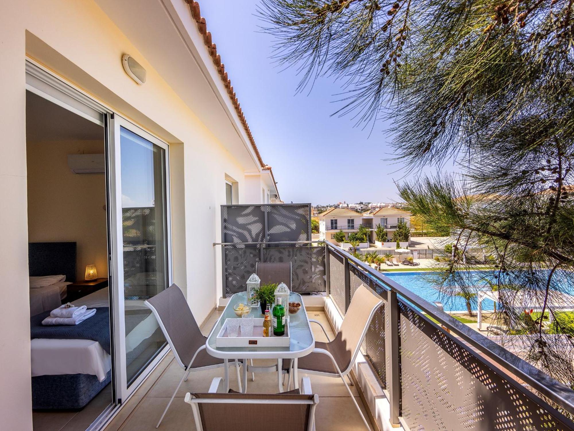 Mythical Resort By Karma Paralimni Eksteriør billede