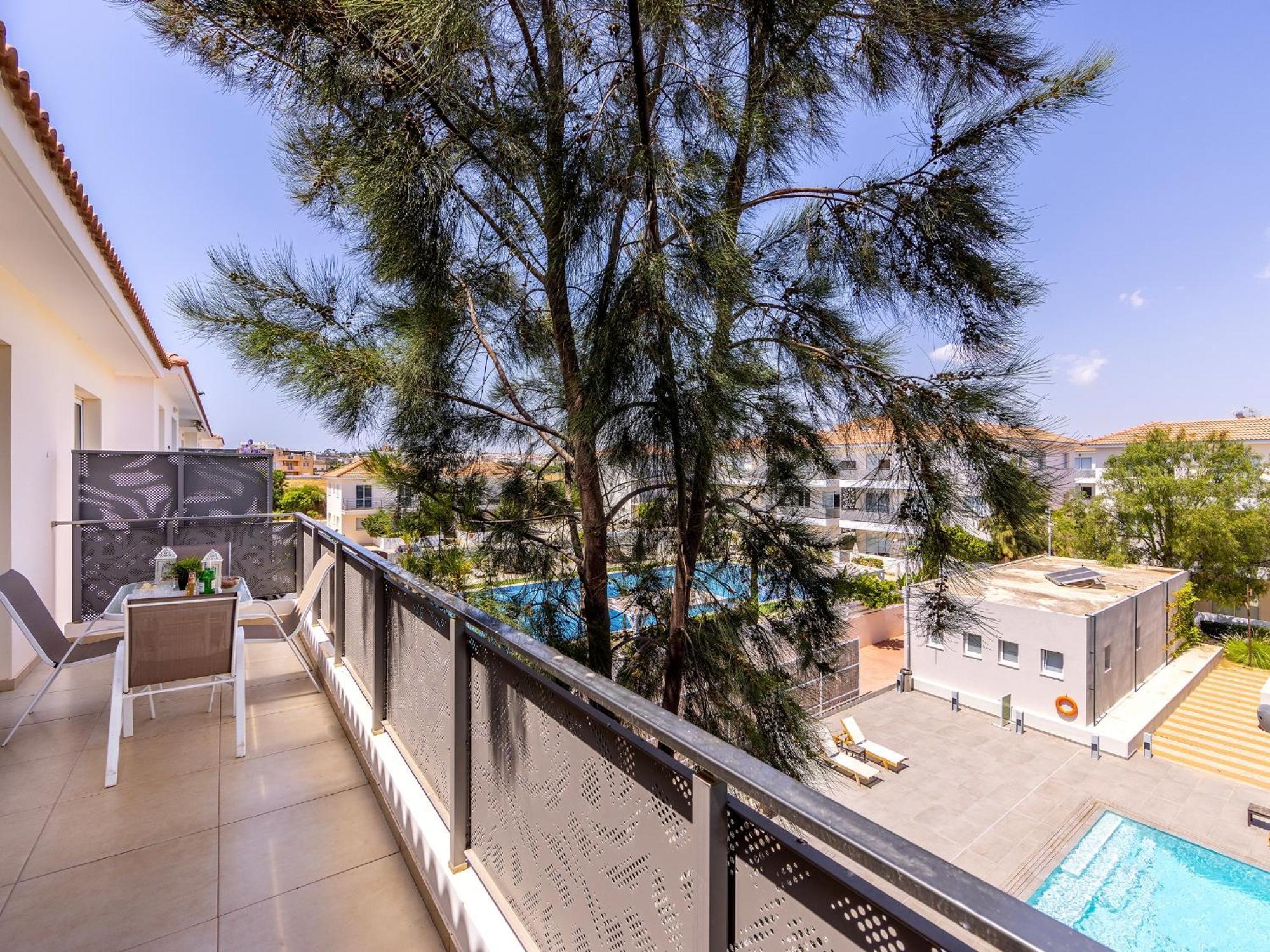 Mythical Resort By Karma Paralimni Eksteriør billede